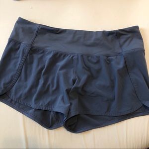 Lululemon Speed Up Shorts - Size 8